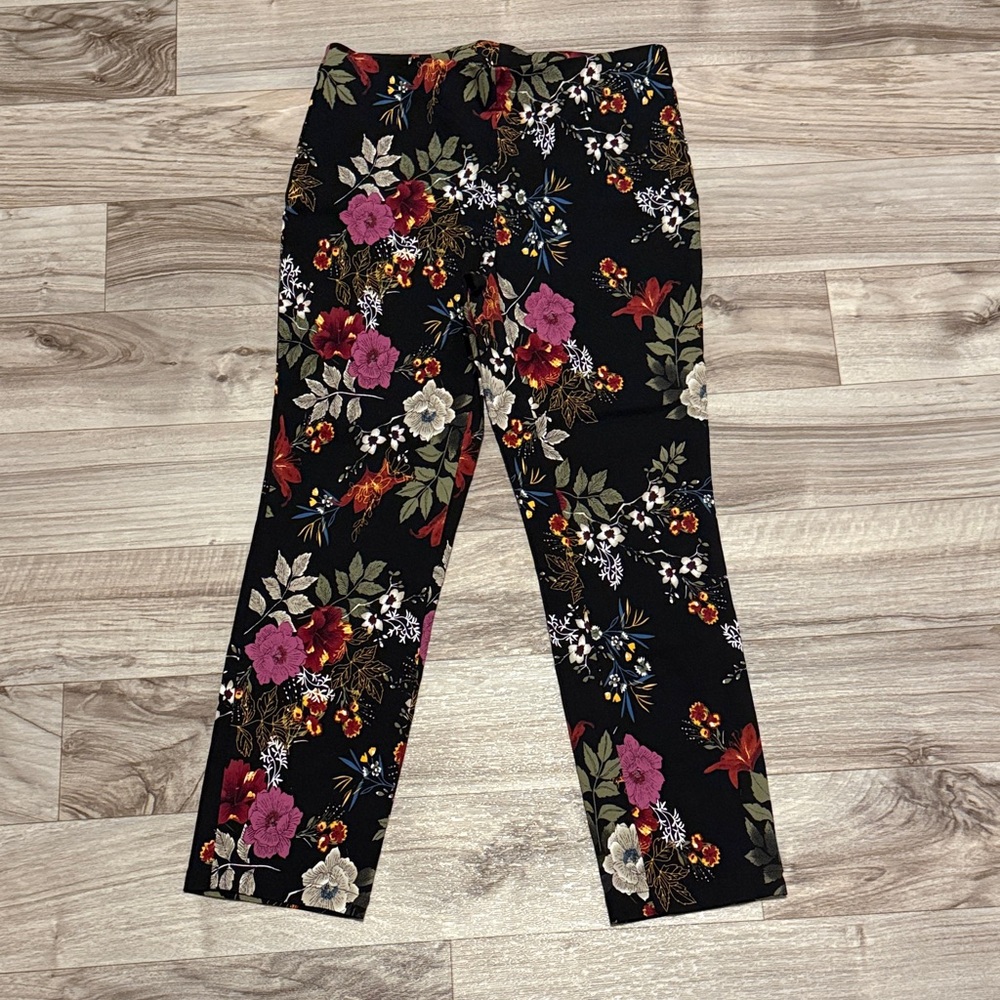 Women's Floral Casual Pants - Black and Multicolor